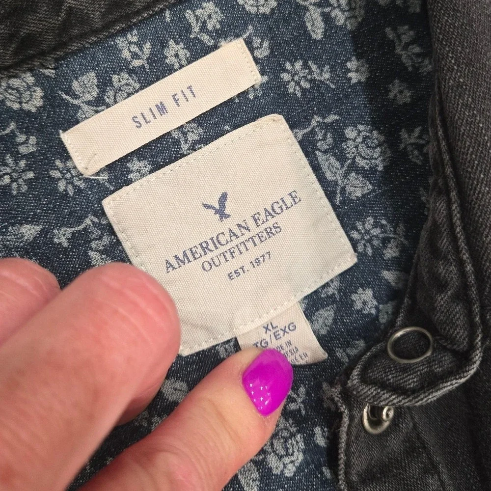 American Eagle Outfitters XL Slim Fit Black Denim Western Snap Shirt Raw Hem